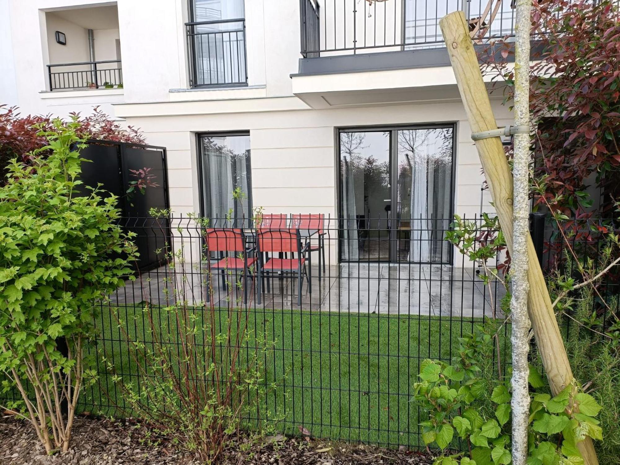 Disney - Paris 5 Min De Disney - Pk Prive Gratuit - 4 Personnes - Terrasse Jardin Chessy  Exteriör bild