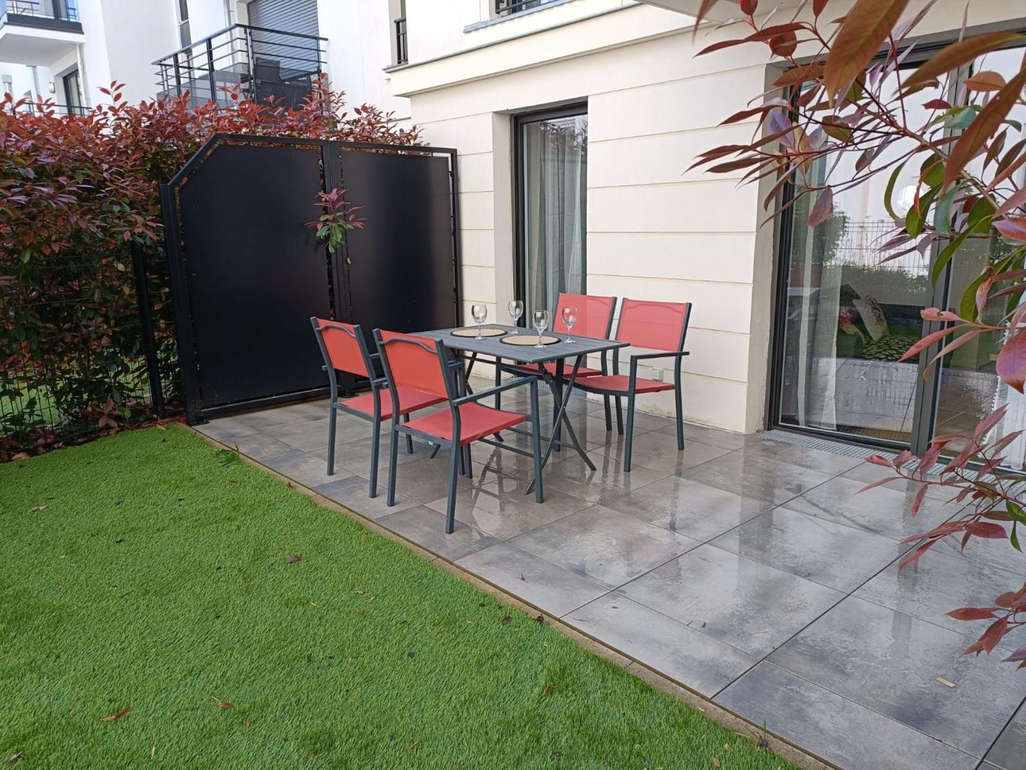 Disney - Paris 5 Min De Disney - Pk Prive Gratuit - 4 Personnes - Terrasse Jardin Chessy  Exteriör bild